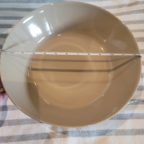 The Pampered Chef Large Stoneware Serving Bowl - Picture 6 of 7